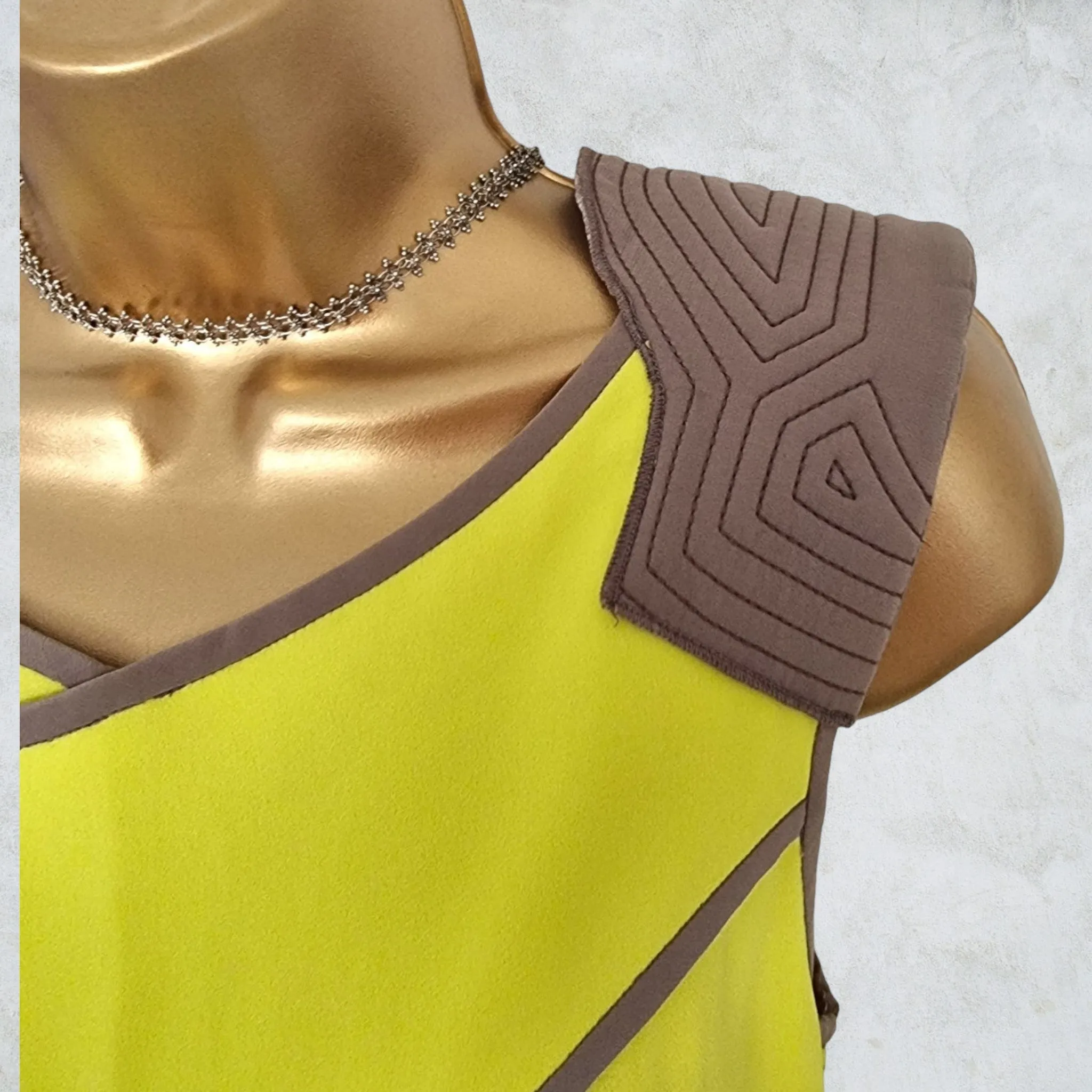 BCBG MAX AZRIA Lemonade Lined Gladiator Style Dress UK 6 US 2 EU 34