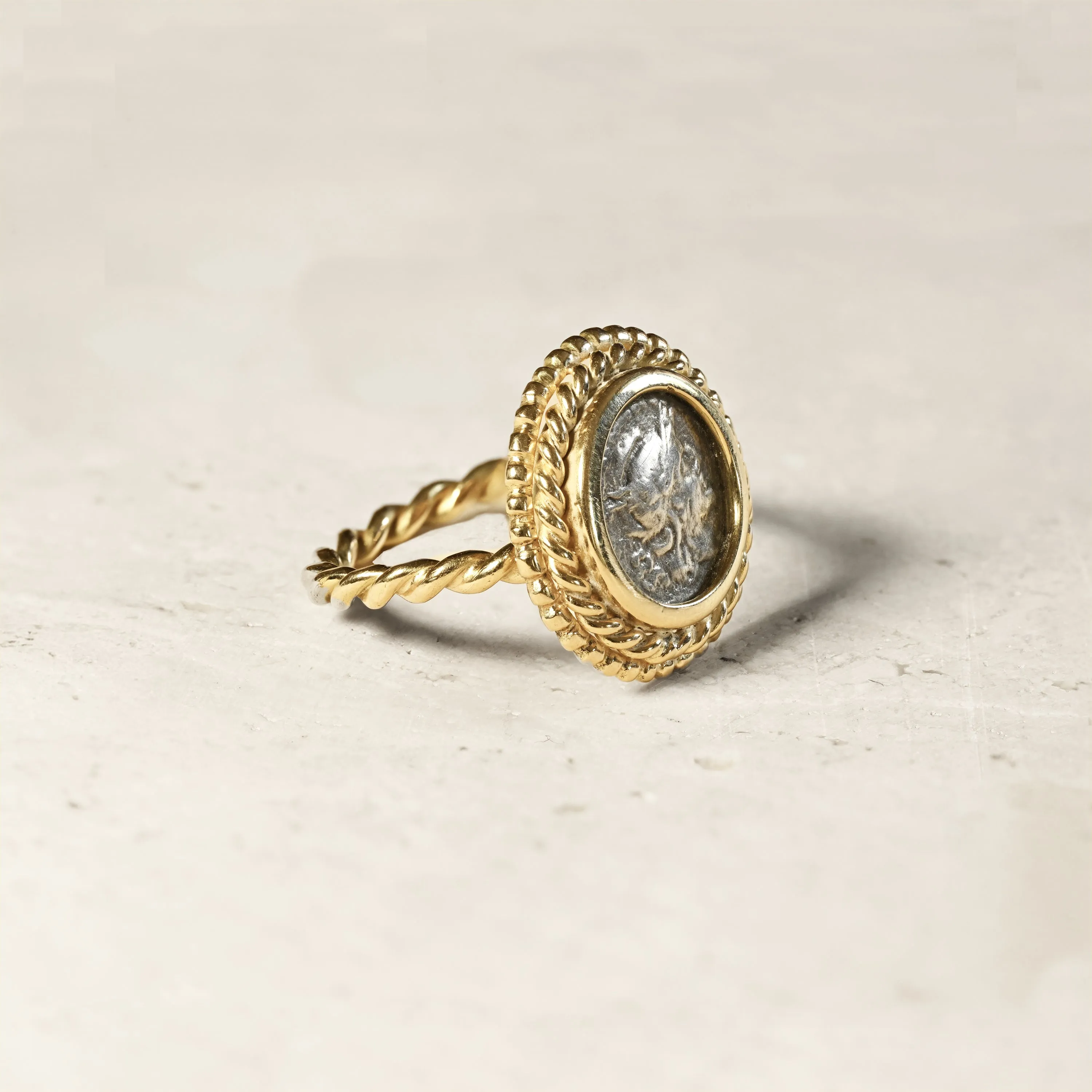 GODDESS ROME Authentic Ancient Roman Coin 211 BC 18 Kt Gold Ring