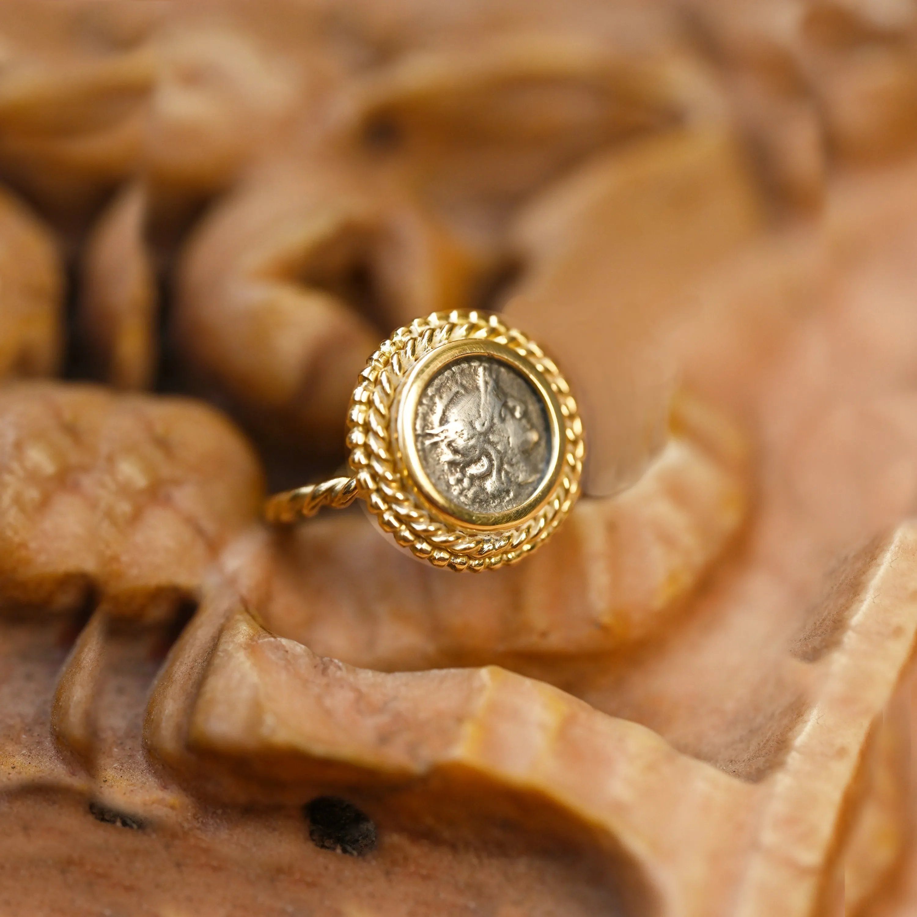 GODDESS ROME Authentic Ancient Roman Coin 211 BC 18 Kt Gold Ring