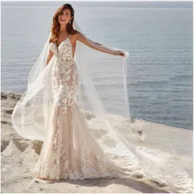 Mermaid V-neck Chapel Train Boho Wedding Dresses With Appliques Lace