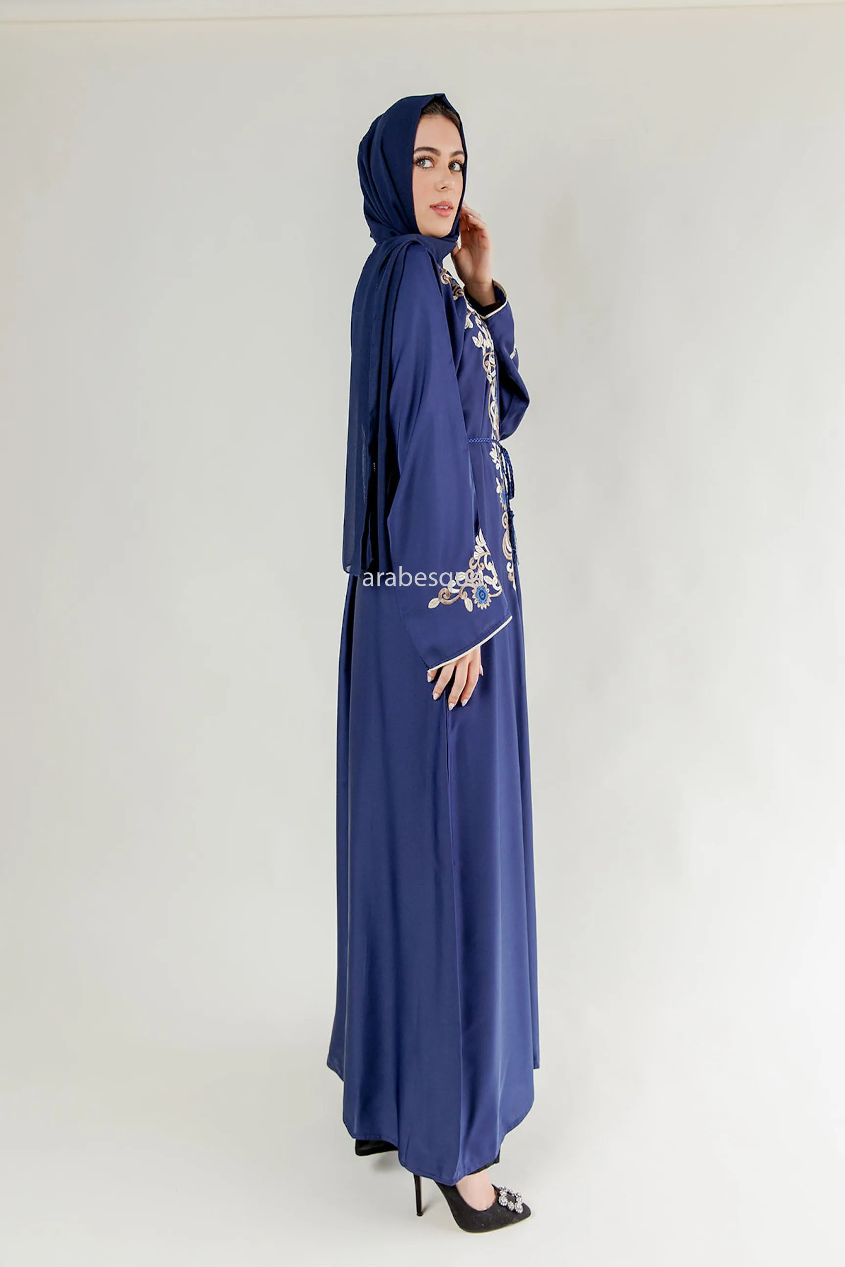 Mia Navy Abaya