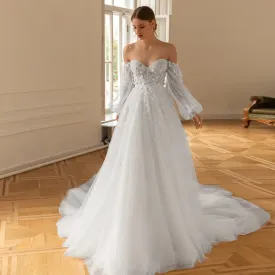 Sweetheart Long Puff Sleeve Lace A-Line Vintage Wedding Dress LuxuryvCourt Train
