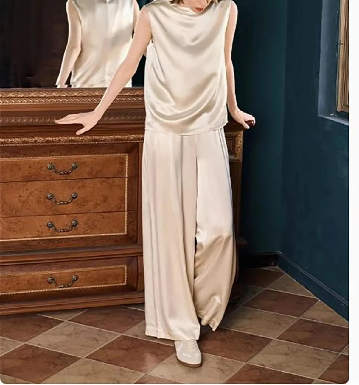 Women's Silk Wide Leg Set - Mulberry Sleeveless T-Shirt Pants Ensemble